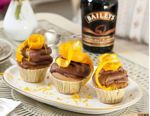 „Für die aufgeweckte Freundin” Baileys Hazelnut Flavour Cupcakes mit Curry und Orange