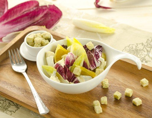 Rezept für Chicorée-Radicchio Salat mit Blauschimmelkäse