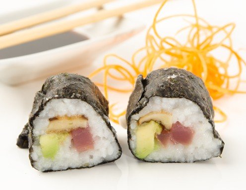 Maki mit Thunfisch, Avocado und Shiitake Rezept