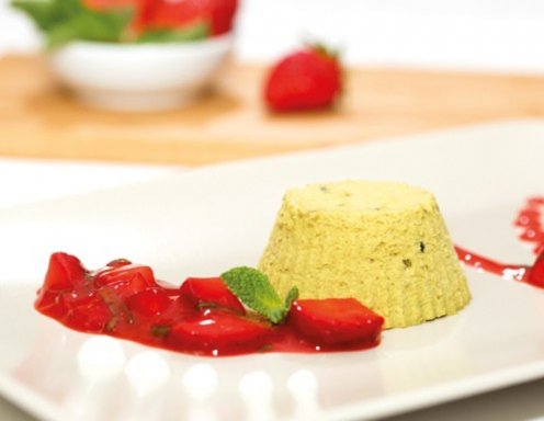 Kürbiskernöl-Parfait mit Erdbeerragout Rezept