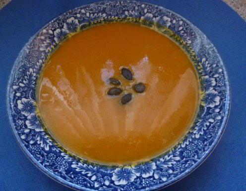 Kürbis-Karottencremesuppe