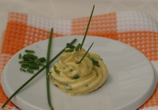 Schnittlauchbutter Rezept - ichkoche