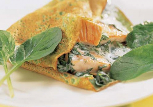 Spinatpalatschinken mit Lachs Rezept - ichkoche