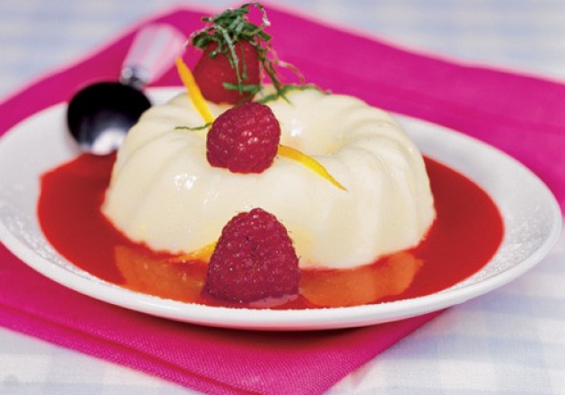 Vanillepudding mit Himbeersauce Rezept - ichkoche.at