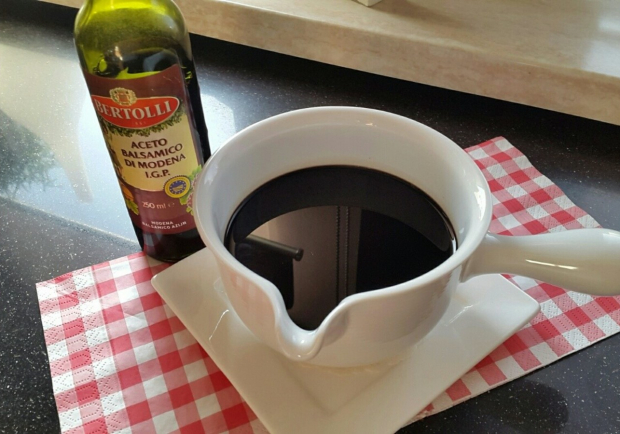 Klassische Balsamicosauce Rezept - ichkoche Klassische Balsamicosauce Rezept - ichkoche