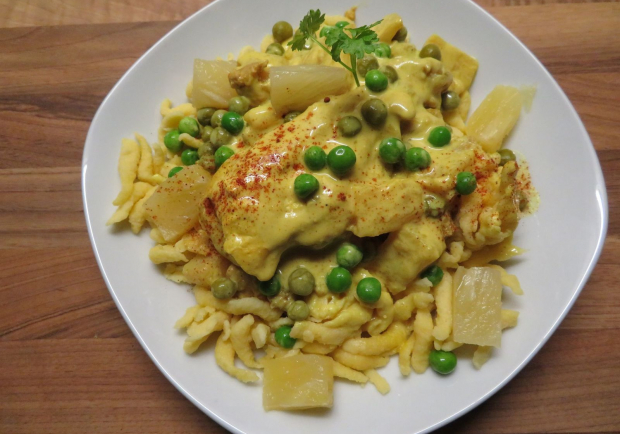 Curryhuhn mit Ananas und Erbsen Rezept - ichkoche.at Curryhuhn mit Ananas und Erbsen Rezept - ichkoche.at