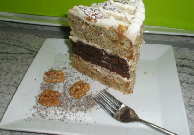 Mohn-Walnuss Torte Rezept - ichkoche