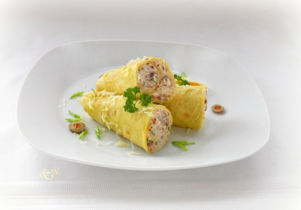 Palatschinken mit Schafskäse Füllung Rezept - ichkoche.at