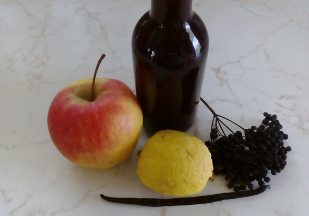 Apfel-Holunder-Saft Rezept - ichkoche.at