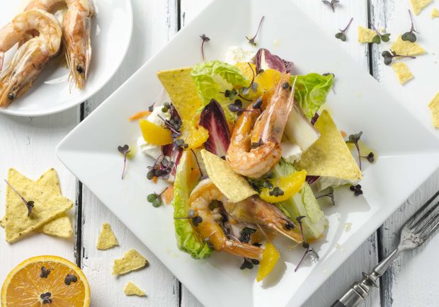 Orangen-Karotten-Chicorée-Salat mit Garnelen Rezept - ichkoche.at