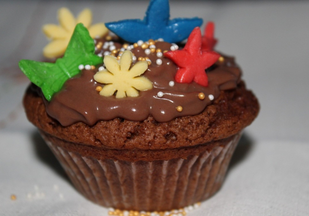 Schokoladen Cupcakes mit Schoko-Buttercreme Rezept - ichkoche.at