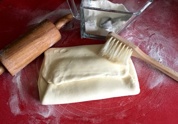 Salziger Blätterteig - Grundrezept - ichkoche.at