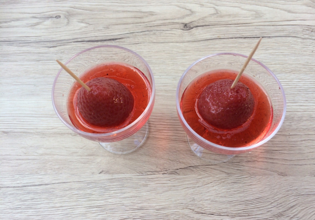 Erdbeerlikör mit Rum Rezept - ichkoche