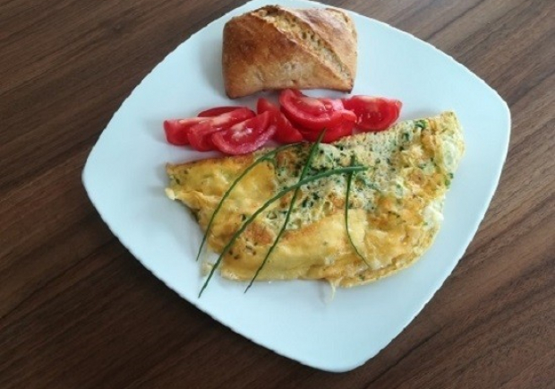 Omelette mit Kräutern Rezept - ichkoche.at