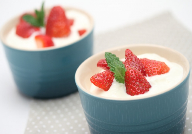 Erdbeeren Mit Joghurt Rezept Ichkoche At