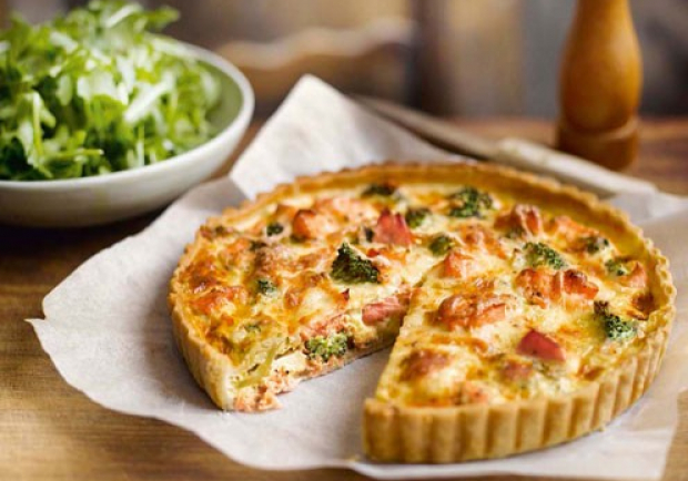 Lachs-Brokkoli-Quiche Rezept - ichkoche.at