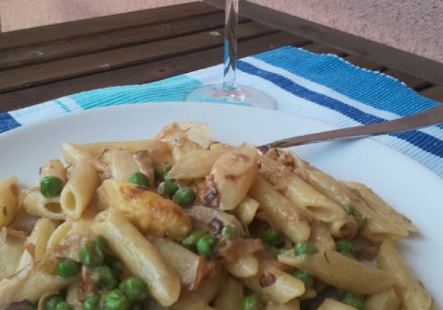 Schinken-Rahm-Penne mit Erbsen an Spargelragout Rezept - ichkoche