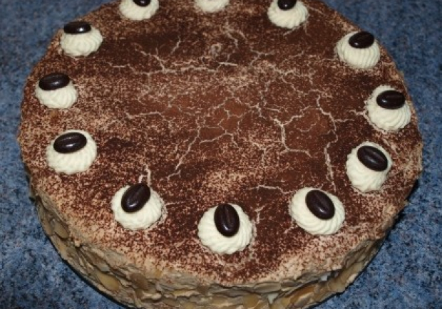 Cappuccino-Nuss-Torte Rezept - ichkoche.at