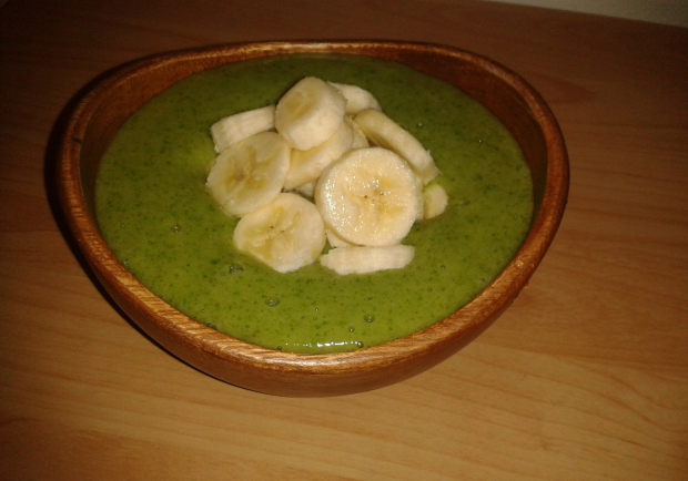 Grüne Bananencreme mit Vogerlsalat Rezept - ichkoche