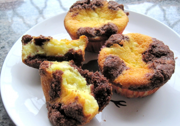 Vollkornmuffins mit Kakao und Topfen Rezept - ichkoche