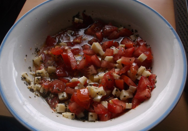 Tomaten-Käse-Salat Rezept - ichkoche