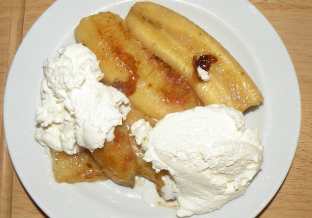 Bananen in Erdnussbutter-Karamell Rezept - ichkoche.at
