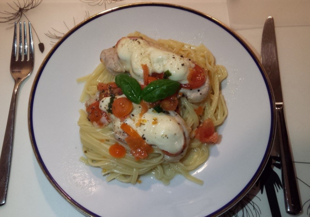 Tomate-Mozzarella Minutensteaks Rezept - ichkoche