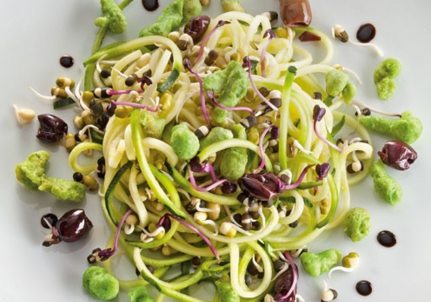 Zucchini-Mungosprossen-Salat Rezept - ichkoche.at Zucchini-Mungosprossen-Salat Rezept - ichkoche.at