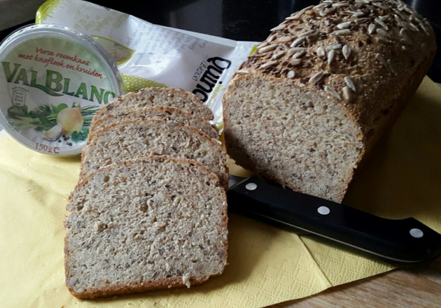 Quinoa-Vollkorn-Brot - Rezept - ichkoche.at