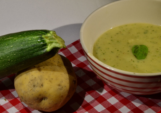 Zucchinicremesuppe Rezept - ichkoche.at