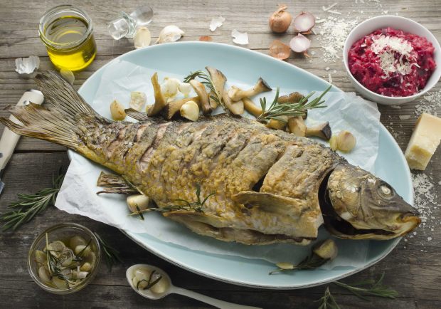 Karpfen mit Rote Rüben-Risotto und Schwammerln Rezept - ichkoche.at