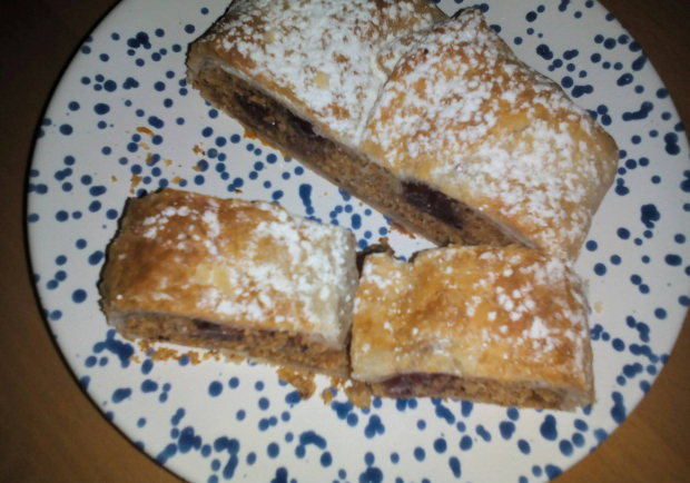 Kirschstrudel Rezept - ichkoche Kirschstrudel Rezept - ichkoche